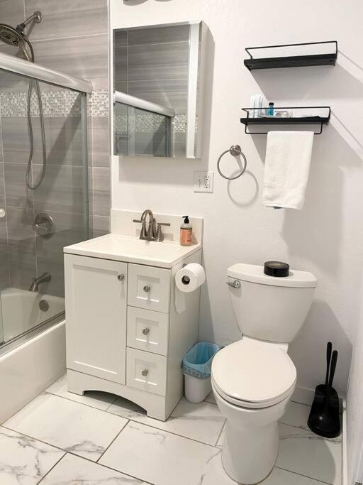 Lbc Paradise Bungalow Лонг Бийч Екстериор снимка